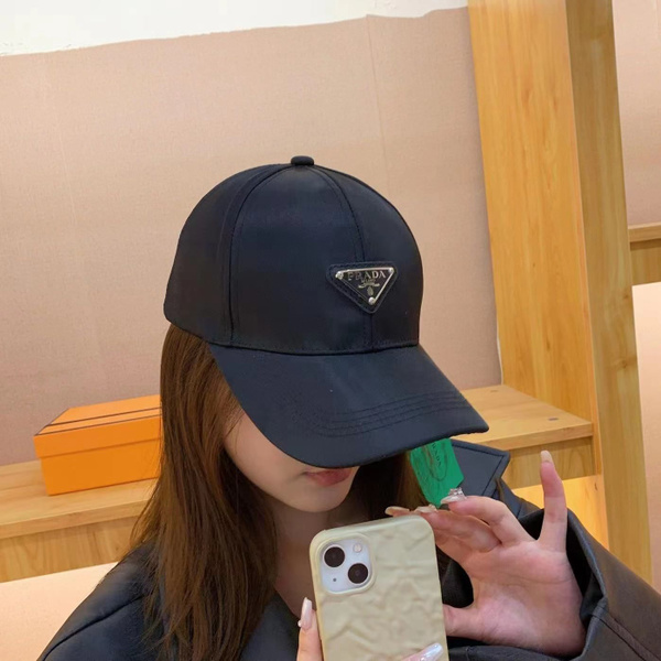 Бейсболка Prada - купить с доставкой по выгодным ценам в интернет ...