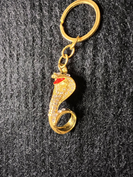 Брелок змея со стразами - купить с доставкой по выгодным ценам в ...