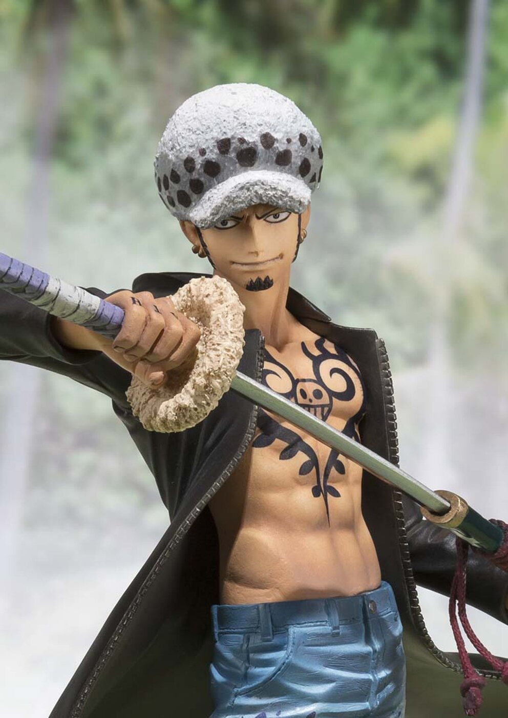 Bandai one piece. Trafalgar Law Dressrosa. Trafalgar Law Dressrosa плащ. Trafalgar Law Figure mysterpl. Трафальгар ЛО косплей.