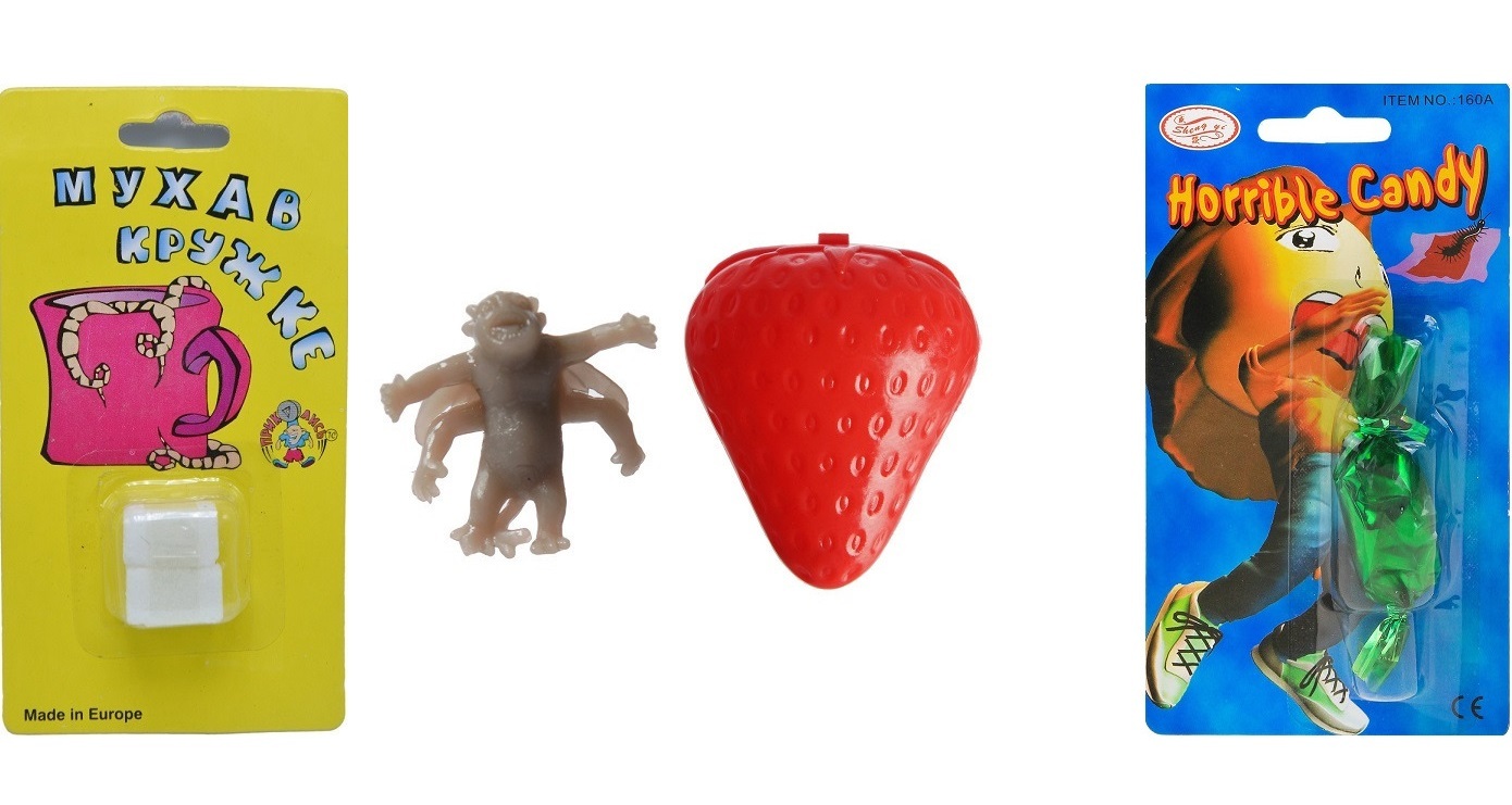 конфетка мухи. муха на конфете.