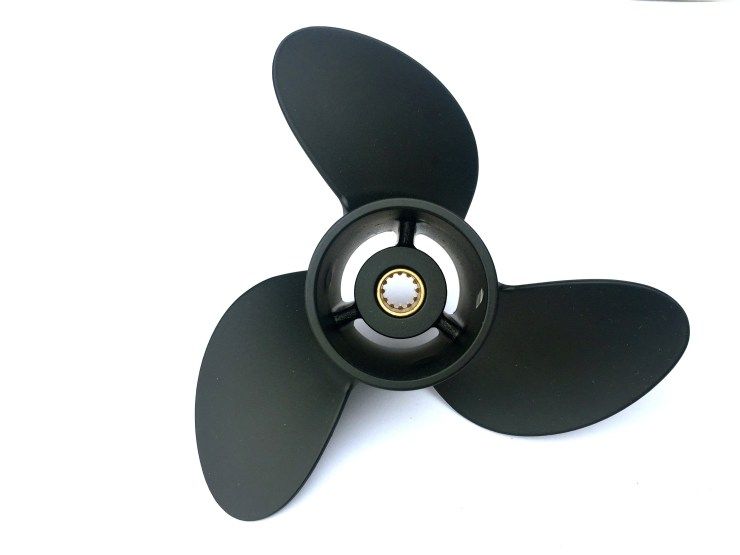 Винт меркурий 9 9. Гребной винт mercury black max 8 9.9 л.с шаг 7.5. brp 0174817 гребной винт. гребной винт minn kota mkp-7. винт mercury 7.8 х 8.