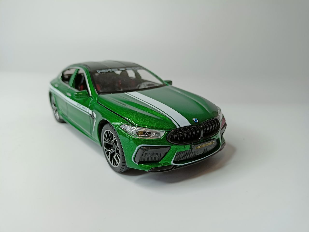 Коллекционная машинка игрушка металлическая BMW M8 для мальчиков масштабная  модель 1:24 зеленый - купить с доставкой по выгодным ценам в  интернет-магазине OZON (855024375)