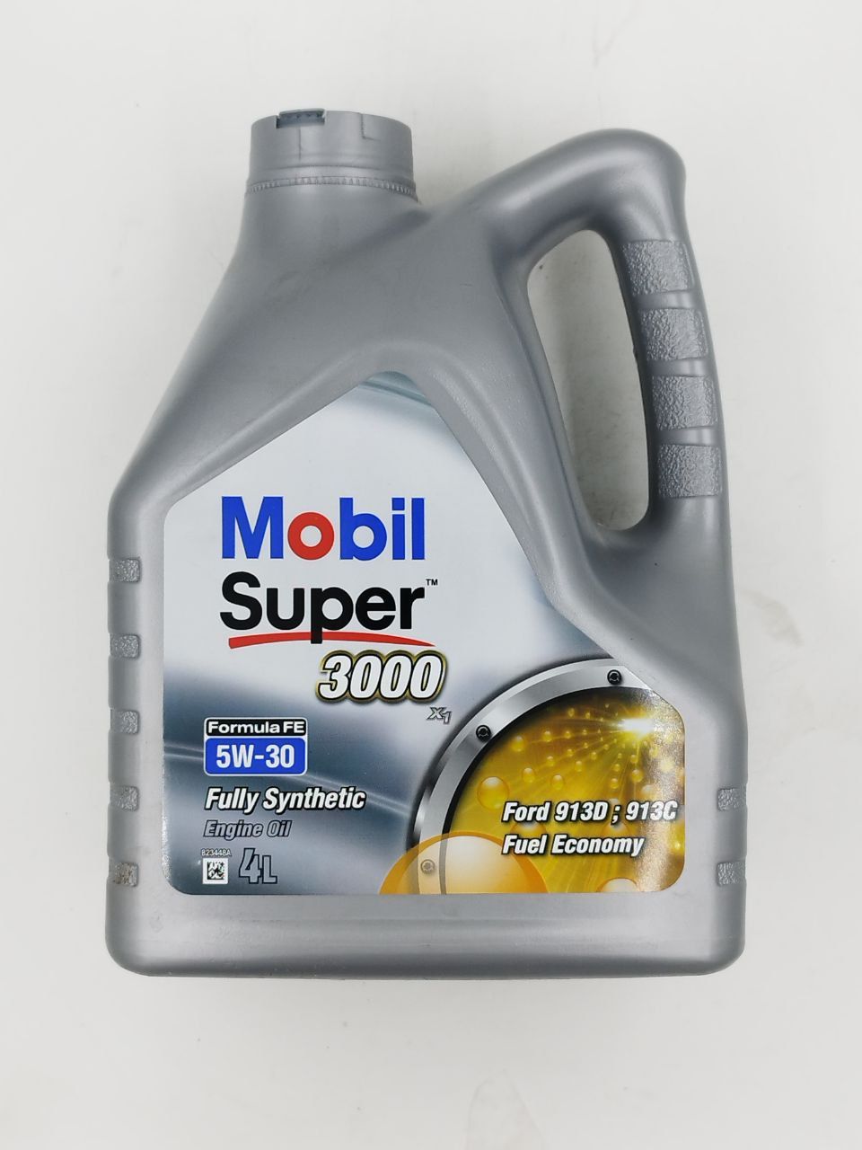 Масло моторное soil. Масло моторное mobil super 3000 xe 5w-30 синтетическое 4л 152505. Масло моторное арты. Моторное масло фон.