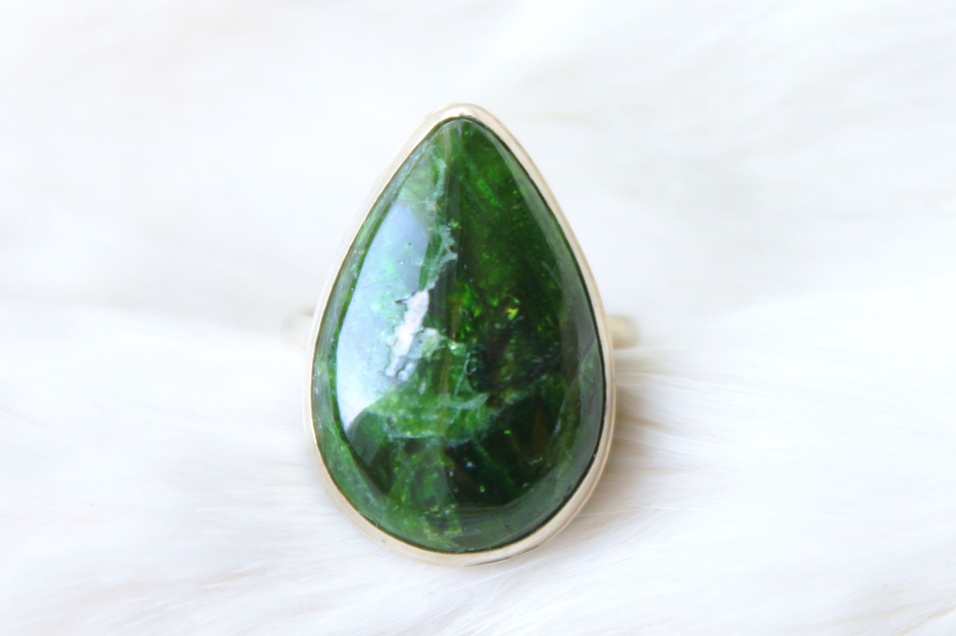 Хромдиопсидом