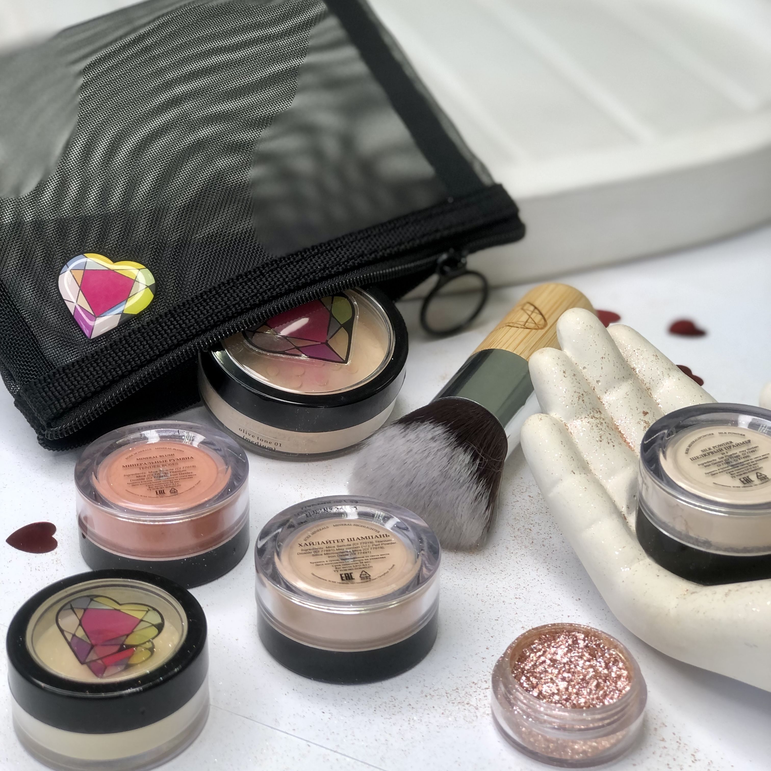 Summer cosmetics. Лето косметика. Летняя косметика фото. Готовимся к лету косметика