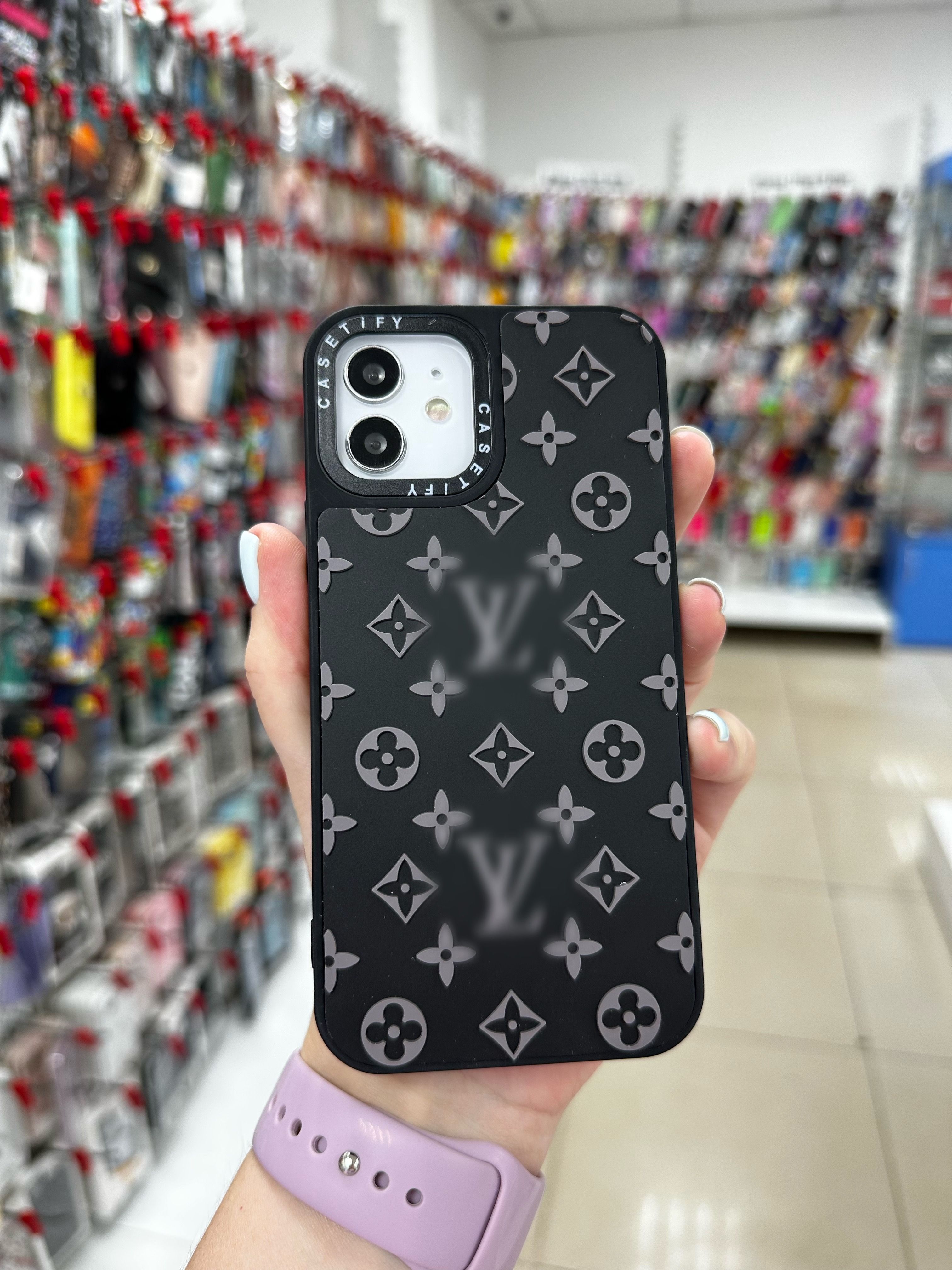 Чехол для iPhone 12/12 Pro Casetify LV Луи Витон - купить с доставкой по  выгодным ценам в интернет-магазине OZON (1036792744)