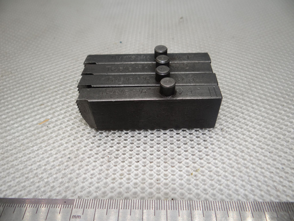 Комплект плашек резьбовых к клуппу трубному Труб. 1/2"-3/4" - купить с ...