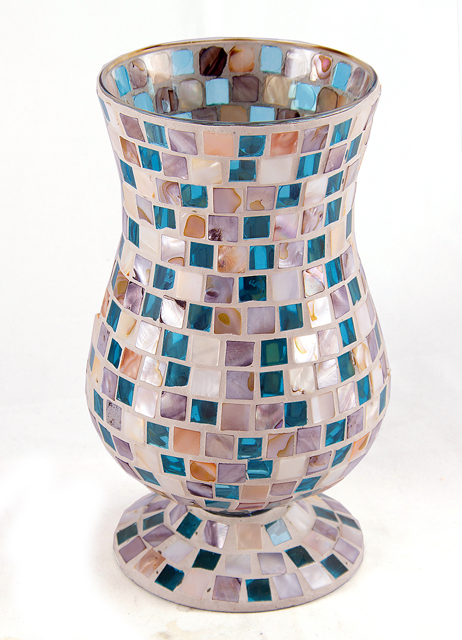 Декорирование вазы стеклянной мозаикой в фото