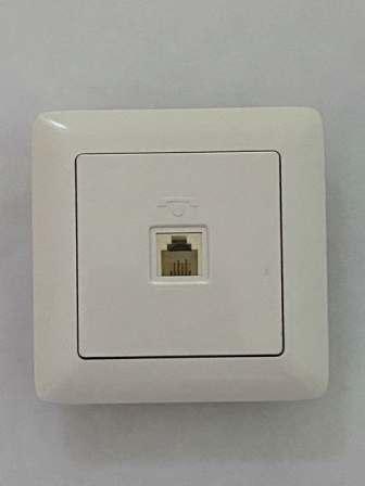 Телефонная розетка rj-11 накладная. Розетка телефонная rj-11 2/6p4c открытой проводки. 1 порт rj-11(6p2c) / 2 контактная. Розетка телефонная rj12. Rj11 6p4c.