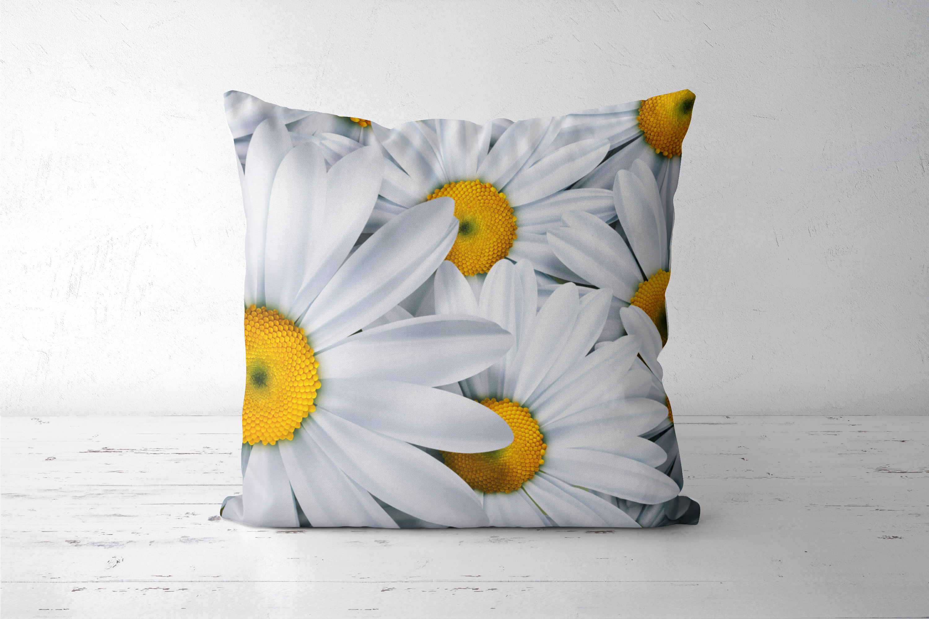 Подушки в виде цветов. Плюшевые подушки ромашка. Голубая подушка с ромашками 70 70. Вышитые подушки. Подушка ромашка.