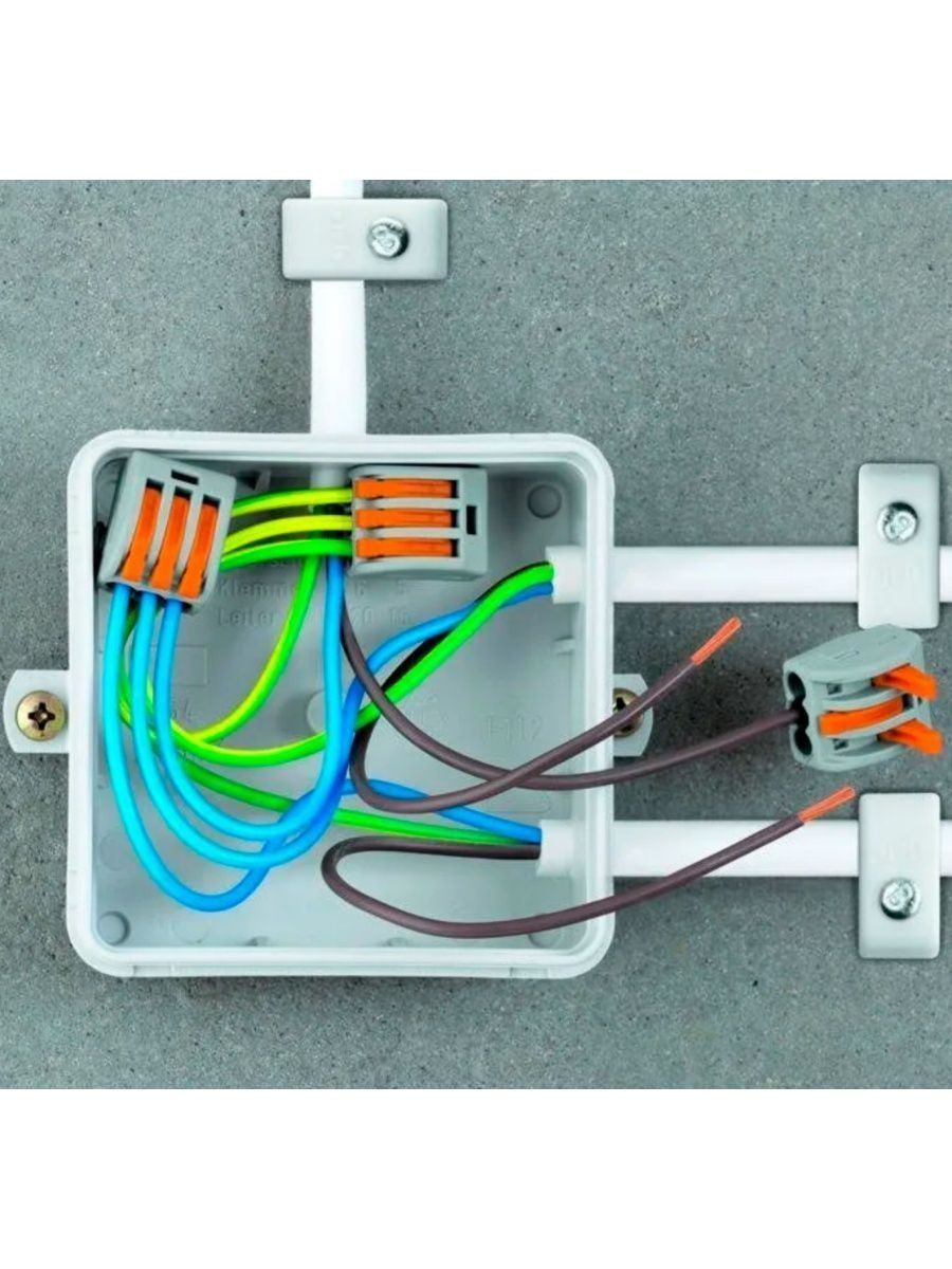 Подключение распределительной коробки. Соединение в распределительной коробке на ваго. Расключение света в распаечной коробке. Схема расключения в распаечной коробке. Соединитель проводов в распаечной коробке.