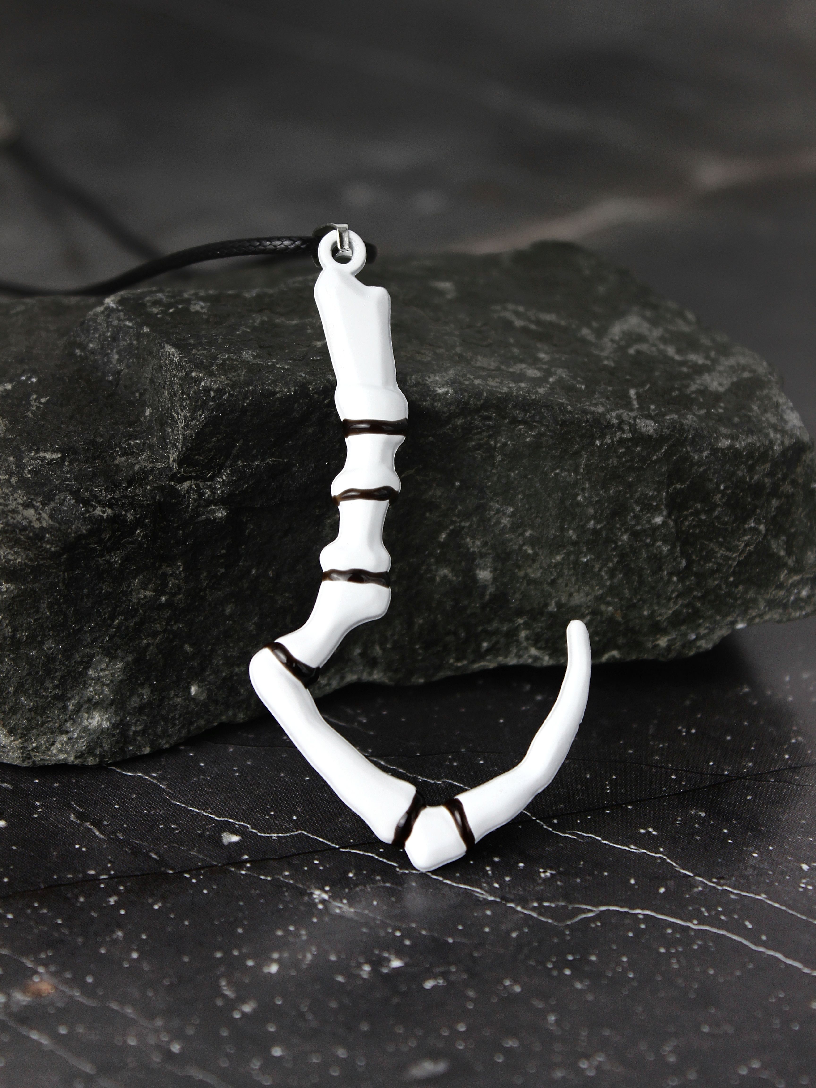 Dragonclaw hook. Крюк Пуджа из кости.