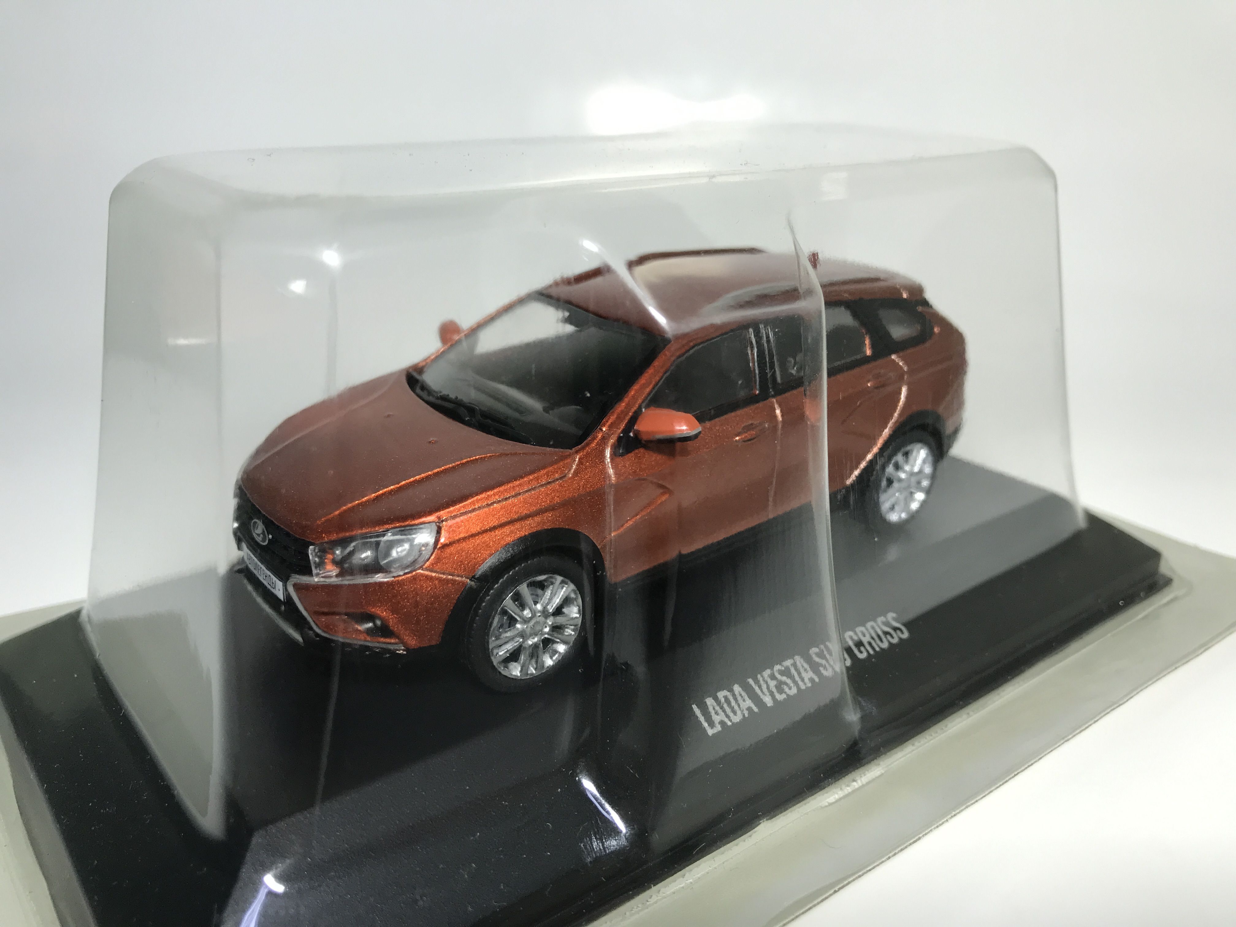 Модель коллекционная автомобиля Lada Vesta SW Cross / масштаб 1:43 - купить  с доставкой по выгодным ценам в интернет-магазине OZON (736195372)