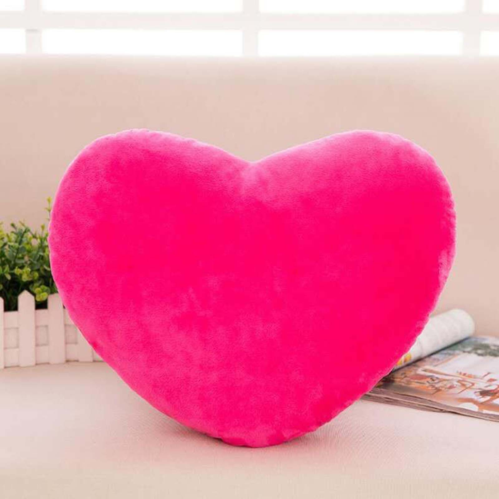 Подушка игрушка сердце. Мягкая игрушка сердце. Мягкая игрушка сердечко. Подушка сердечки. Розовая подушка сердце.