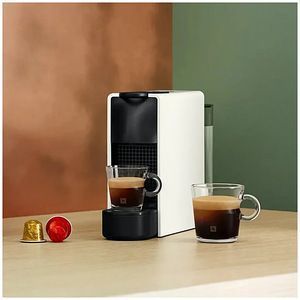 Капсульная кофемашина Nespresso Essenza Mini C30, белый