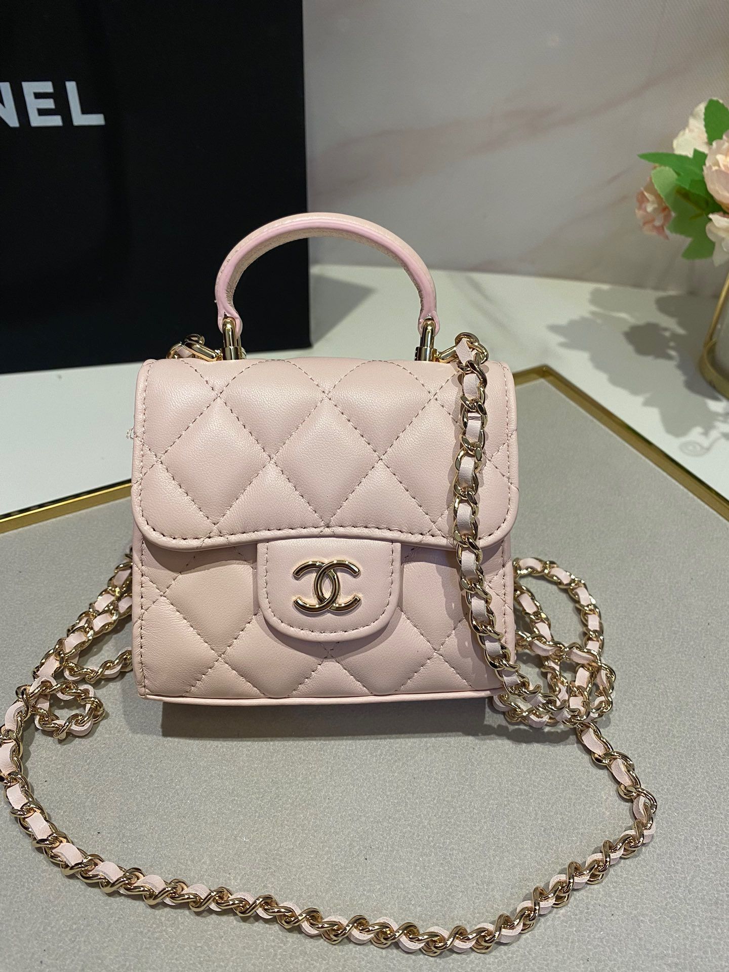 Chanel Сумка на плечо - купить с доставкой по выгодным ценам в  интернет-магазине OZON (1136308181)