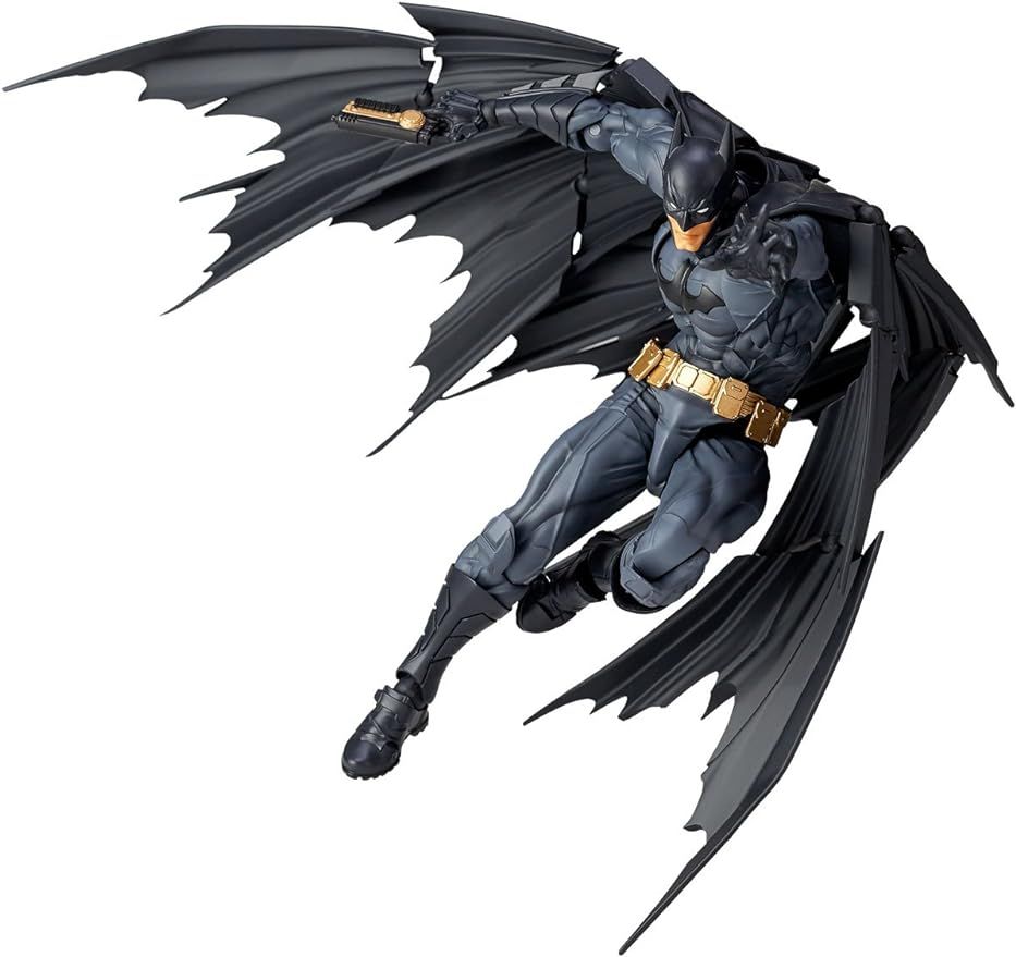 Фигурка batman. Фигурка amazing Yamaguchi Бэтмен. Batman Yamaguchi Revoltech. Batman Revoltech. Фигурка Бэтмена DC.