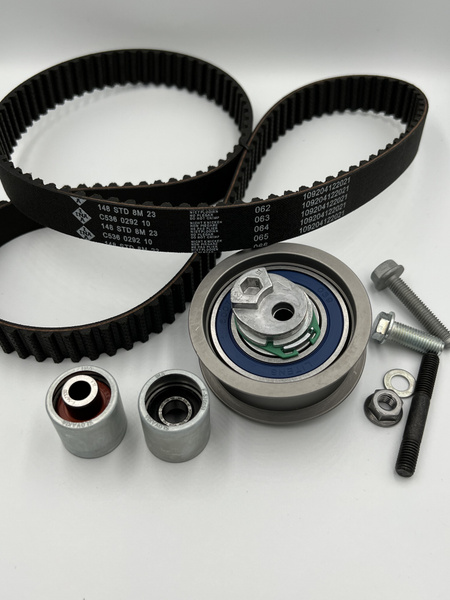 Комплект ремня ГРМ INA 530044510 Фольксваген / Ауди 2,0 FSI; TFSI ...