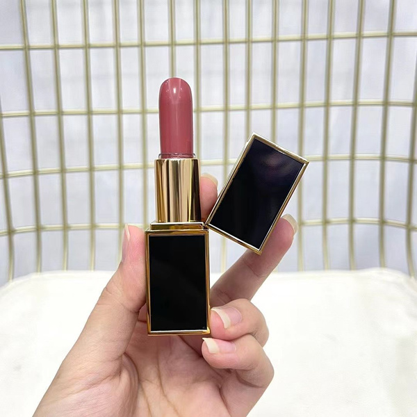 Женская губная помада Tom Ford - купить с доставкой по выгодным ценам в ...
