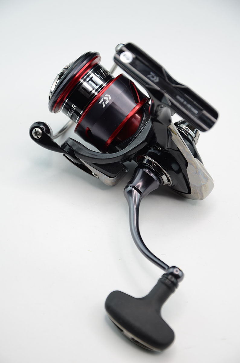 Daiwa fuego lt 2500. Daiwa 20 Fuego lt. Daiwa 20 Fuego lt4000. Daiwa Fuego 2500. Daiwa 20 Fuego lt 4000-сp.