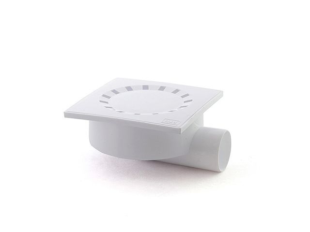 Сливной трап горизонтальный D 50 решетка пласт. 150х150 мм, белый ...