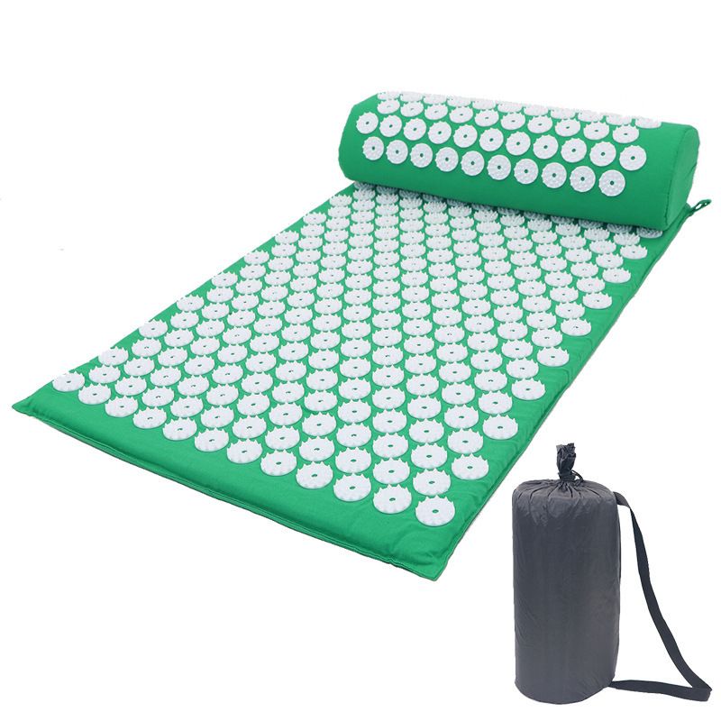 Коврик с иголками. Acupressure mat акупунктурный коврик. Коврик массажный Кузнецова Acupressure. Коврик + валик массажный акупунктурный ACS-203 b33043 черный. Акупунктурный массажный комплект из коврика и валика Acupressure mat.