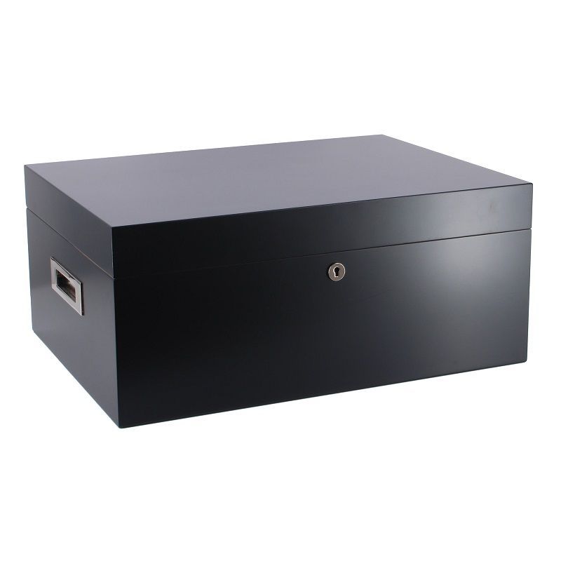 Deluxe black