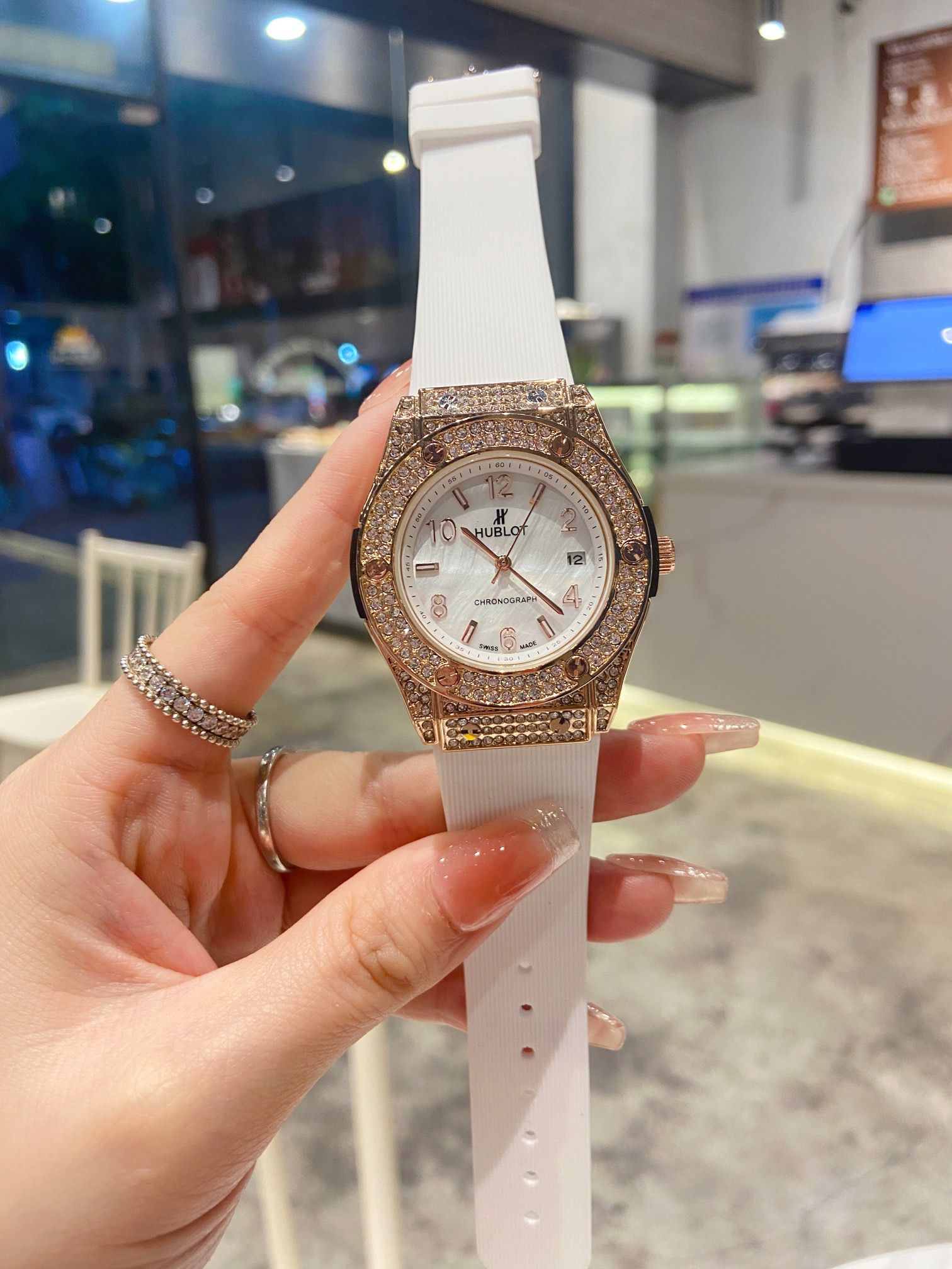 Купить Часы Женские Hublot