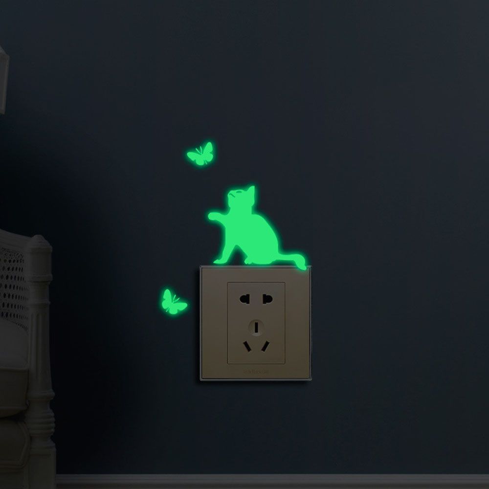 Кнопка включения с подсветкой. Светящиеся выключатели. Выключатель фосфоресцирующий. Выключатель светящийся. Выключатель светящийся в темноте.