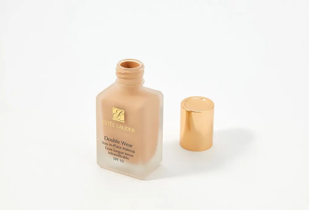 Estee lauder устойчивый тональный флюид spf 20