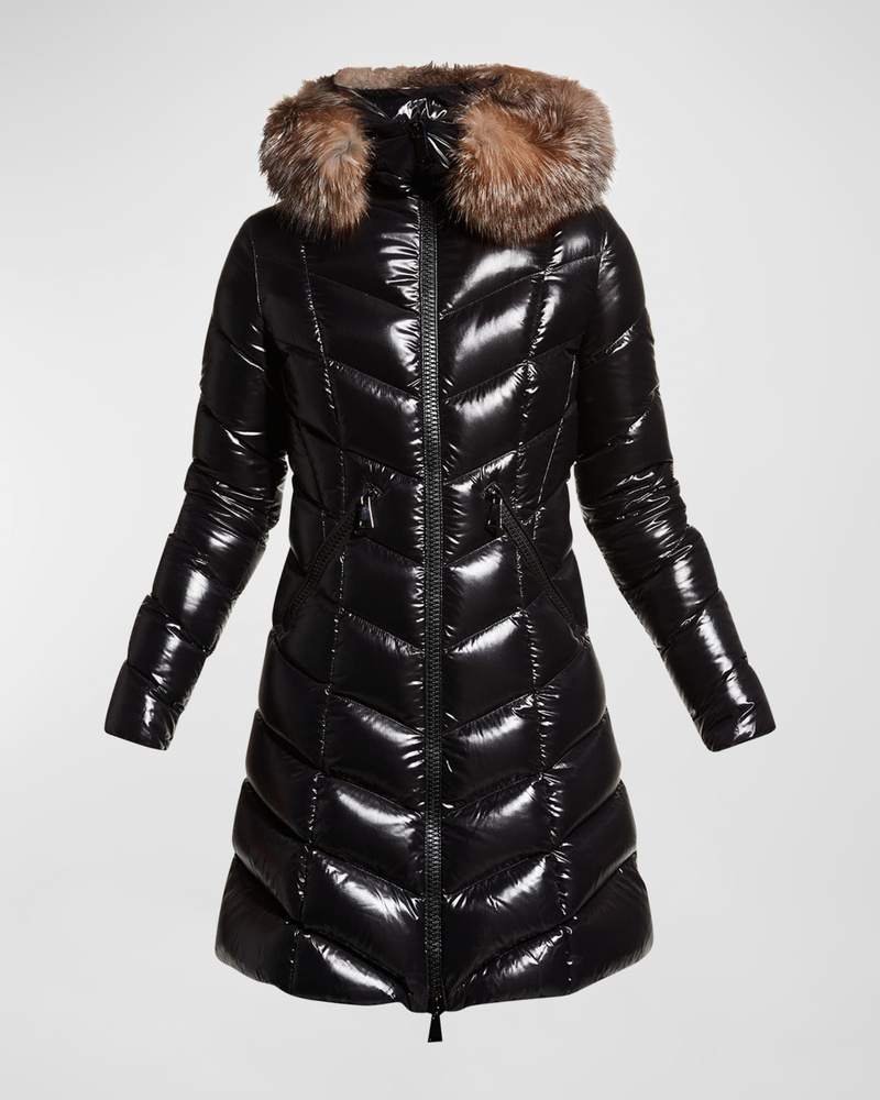Пальто монклер. Стеганое пальто монклер. moncler пальто. moncler пальто женское в горошек фото.
