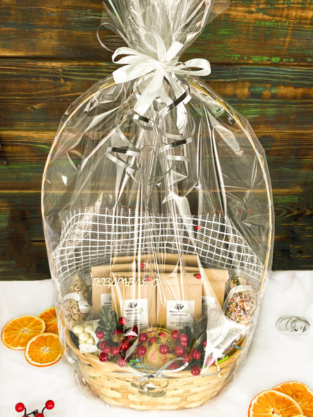 Подарочная корзина на любой праздник с чаем и сладостями, подарок ...