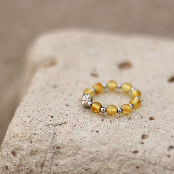 Кольцо янтарное массажер для пальцев - купить с доставкой по выгодным ...