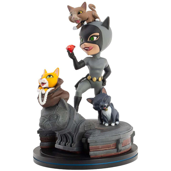 Фигурка DC Comics Catwoman Q-Fig Elite - купить с доставкой по выгодным ...