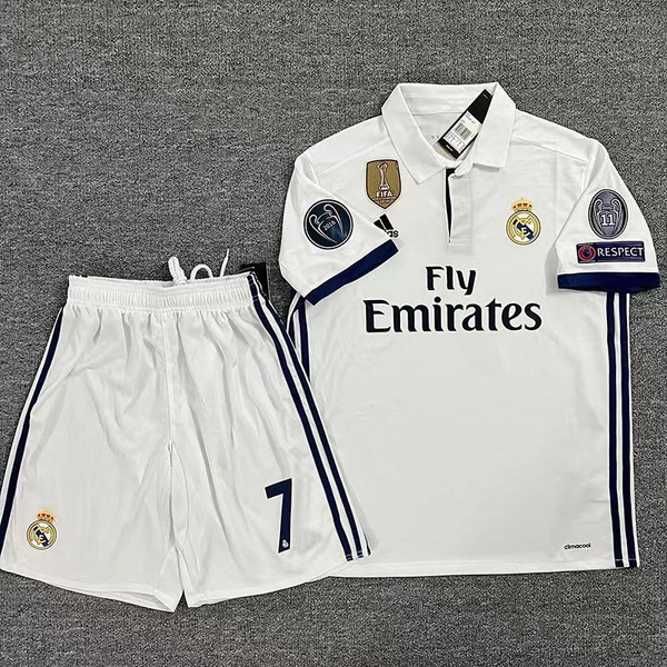Форма футбольная Real Madrid - купить с доставкой по выгодным ценам в ...