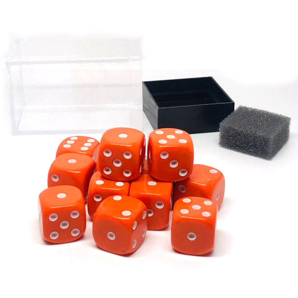 игральные кубики. игральные кубики. простые игральные кубики. игровой кубик. кубики пластиковые игральные.