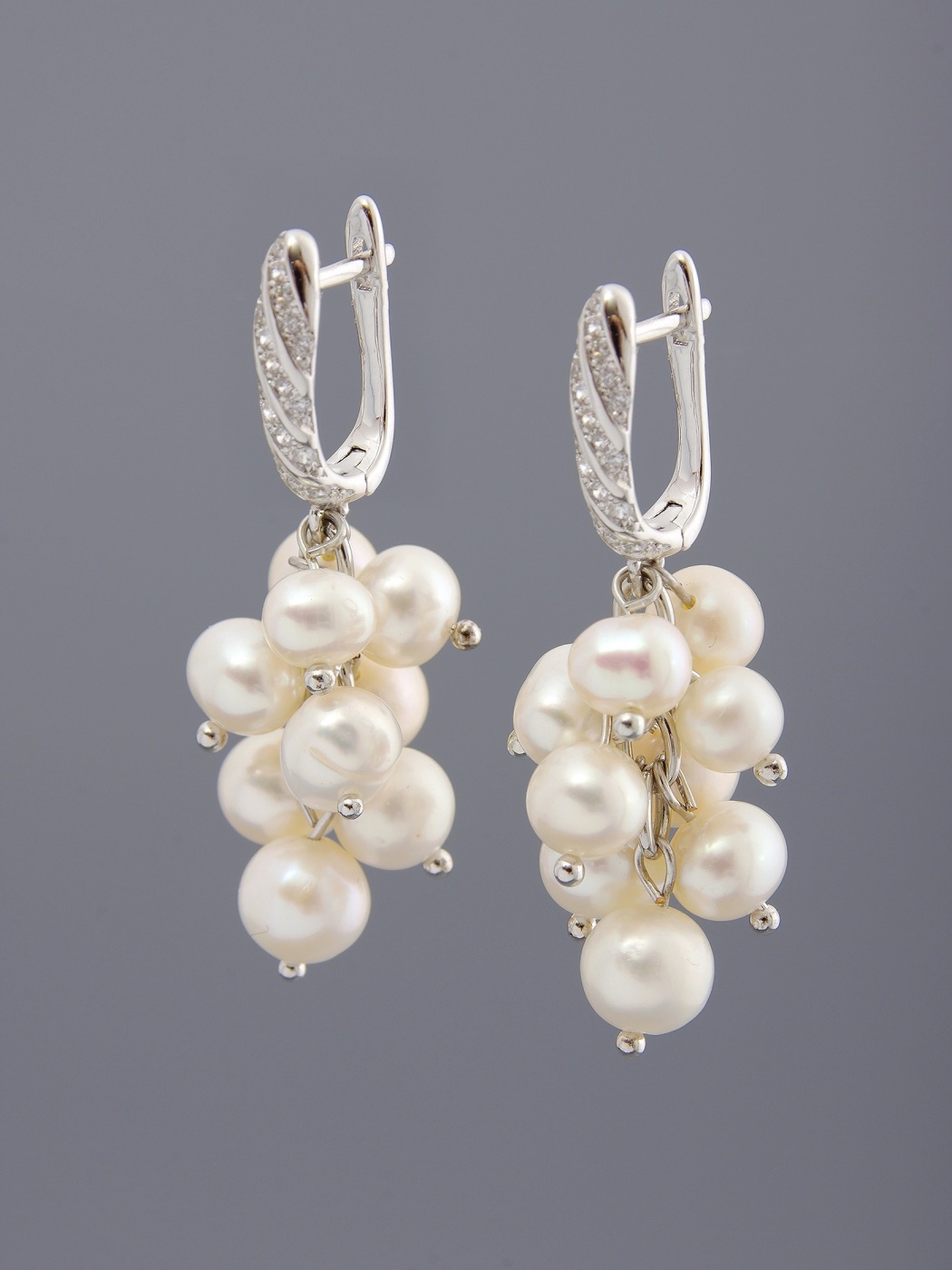 Lapin серьги речной жемчуг. Серьги с жемчугом грозди винограда. Серьги жемчуг гроздья. Серьги виноградная гроздь swarovski. Серьги с жемчугом.