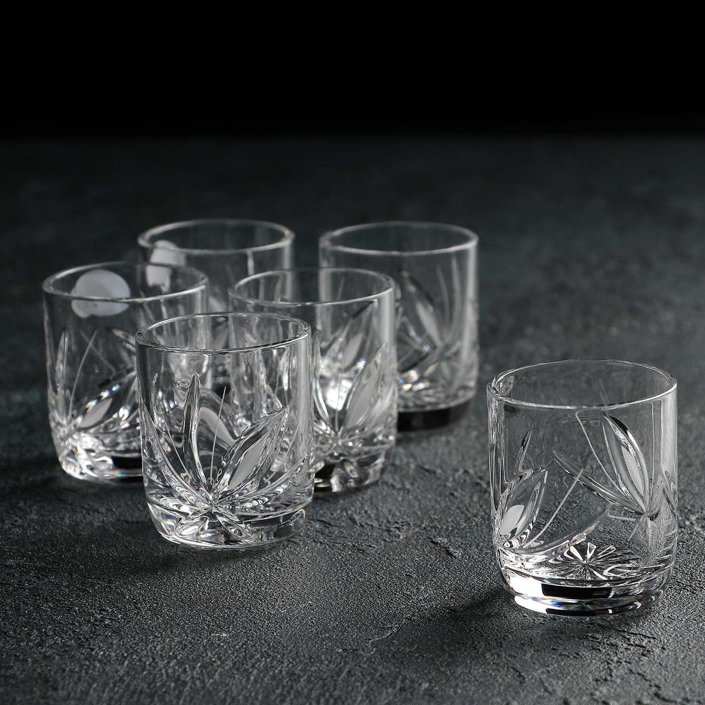 хрустальные бокалы корнеевские. икорница хрусталь. рюмка - лафитник хрусталь 50мл. хрустальные фужеры glasspo. красивые стопки.