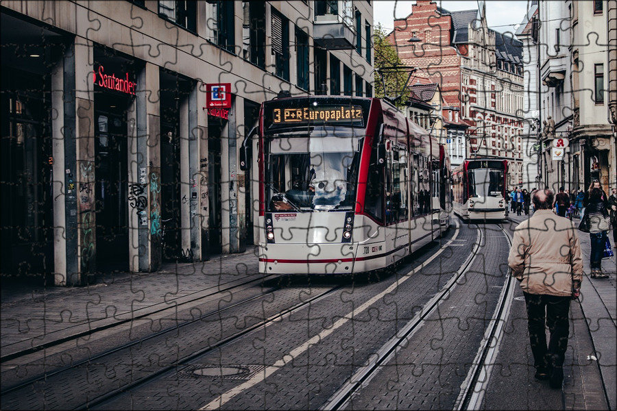 Caf urbos 3. трамвай фуникулер в лиссабоне. трамвай в приштине. трамвай в городе. центр города трамваи.