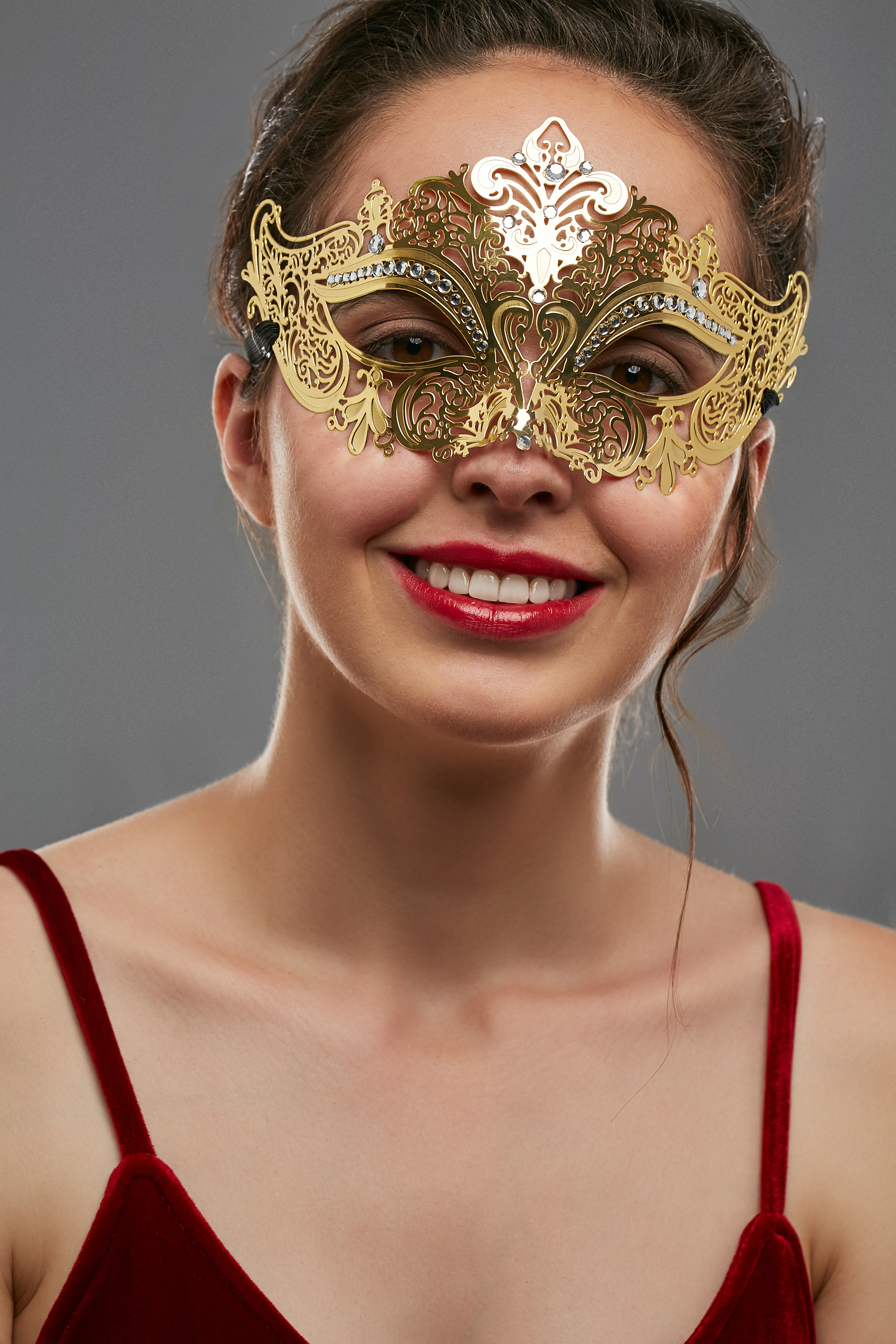 Аквагрим принцесса. Изысканная маска для вечера. Венецианский карнавал наряд белый с золотом. Спадают маски. Маска спадает