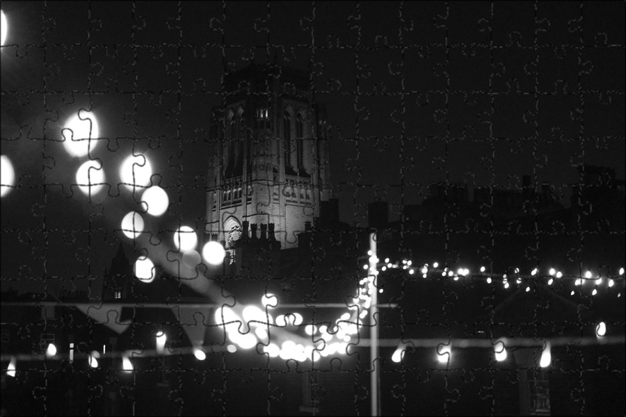 Город белых огней. Белый огонь. White stringlights