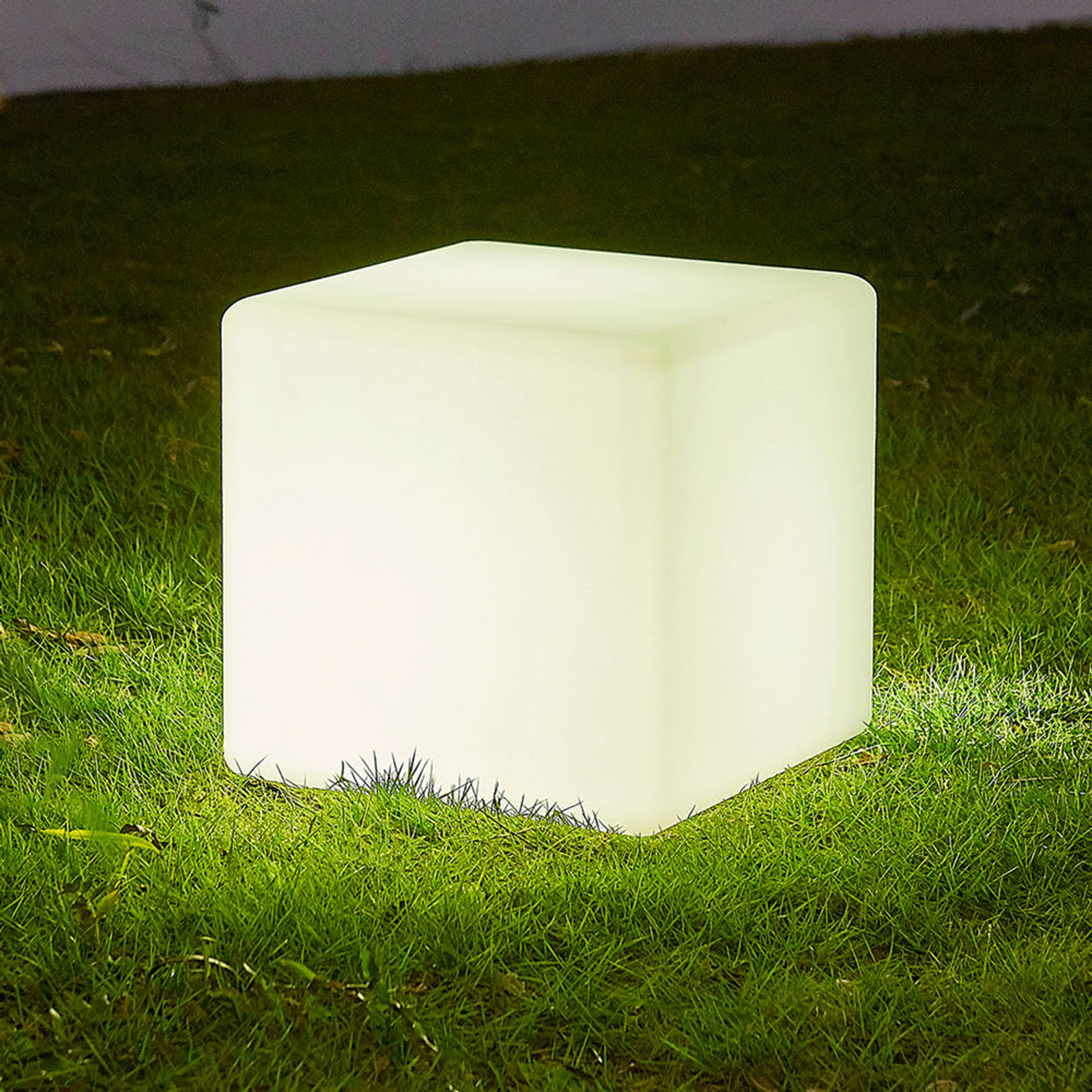 Светильник cube. Светильник "куб". Плафон куб. Светильники Кубы. Светильник светодиодный кубик.