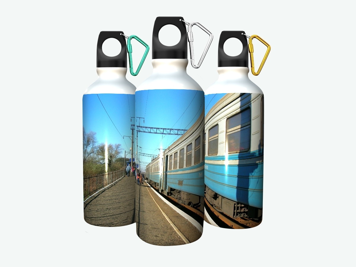 Купить воду в поезде. Железнодорожная вода. Железнодорожная вода пиво. Бутылка воды из поезда. Фляга Железнодорожная состав.
