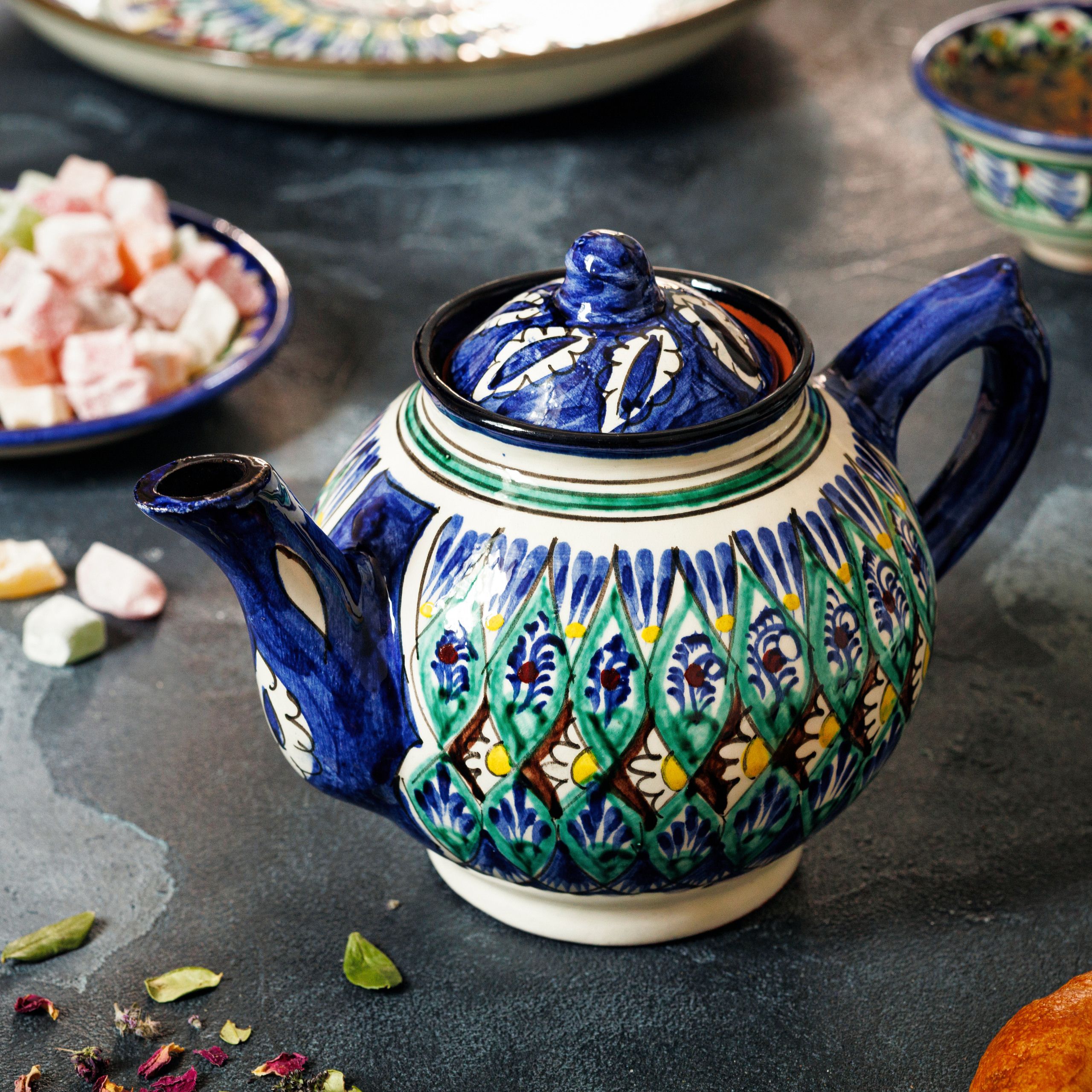 Узбекский чайник. Чайник узбекский заварочный. Узбекский чайник и пиала. Узбекская керамика.
