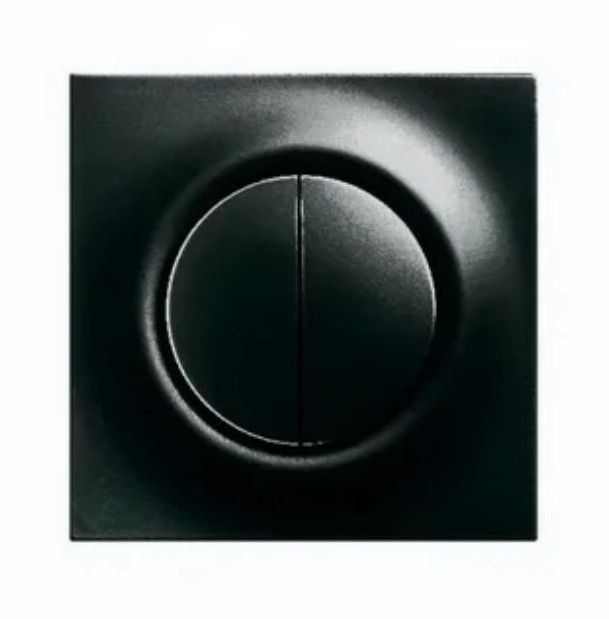 Мини переключатель круглый. Выключатель круглый, врезной, кнопочный. Переключатель круглый на 3 положения. Выключатель накладной круглый. Berker розетки накладные.