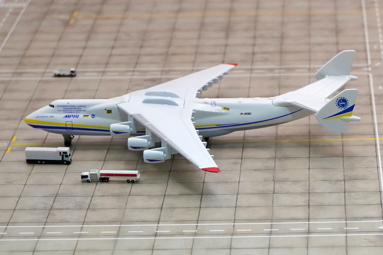 Игрушка самолёта Мрия Ан-225, 1:400. металл. - купить с доставкой по  выгодным ценам в интернет-магазине OZON (755781980)