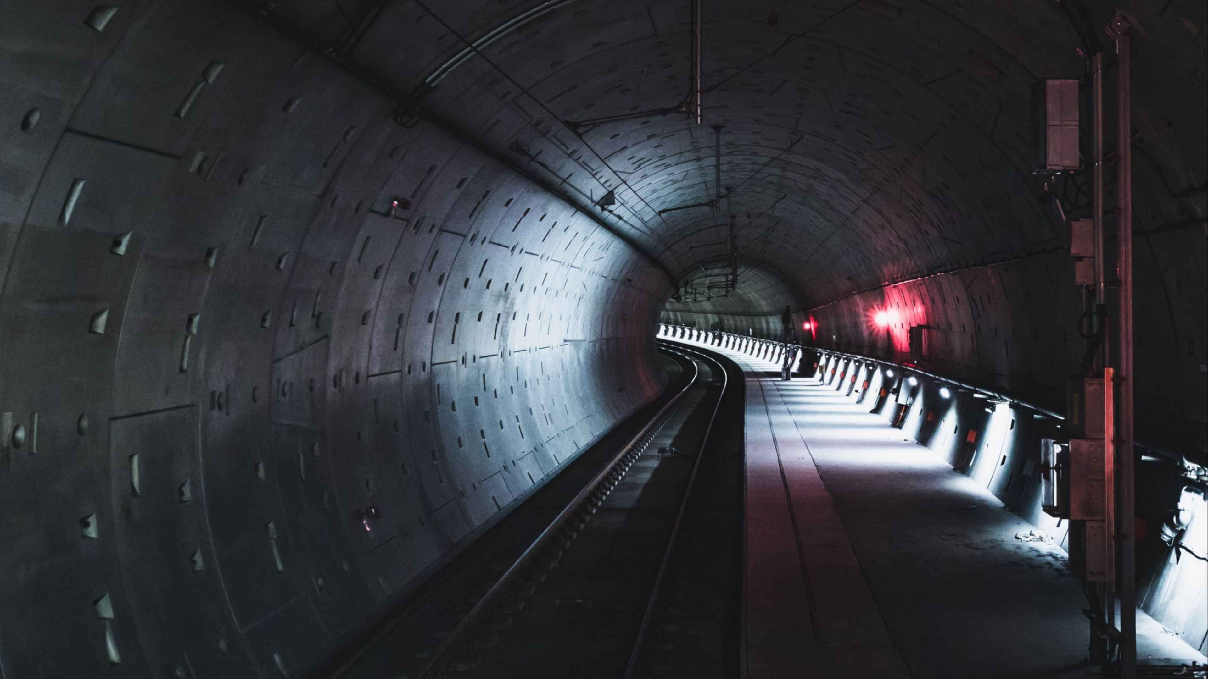 Underground tunnel. Темные туннели метро 2033. Тоннель метро. Тоннель метрополитена. Темный туннель метро.