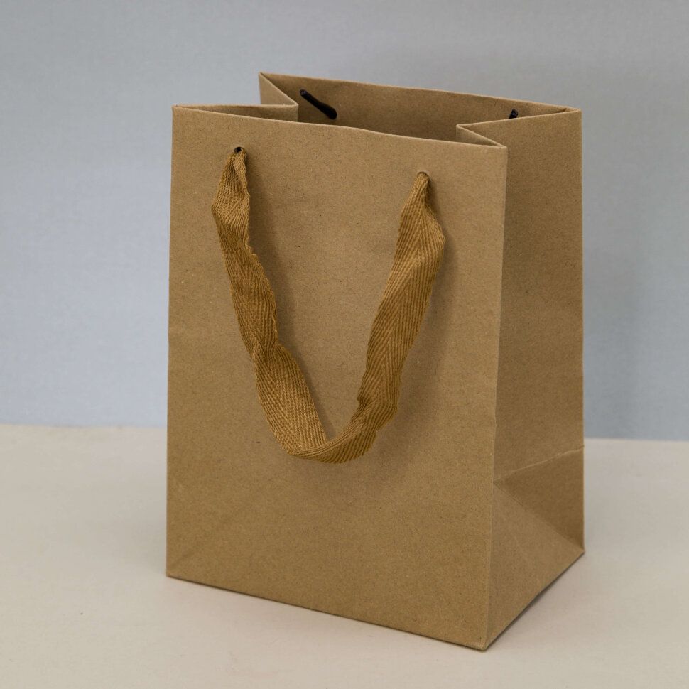 пакеты подарочные под кружки. пакет мини день рождения. пакеты из дизайнерской бумаги. выполнить пакет. выполнить пакет.