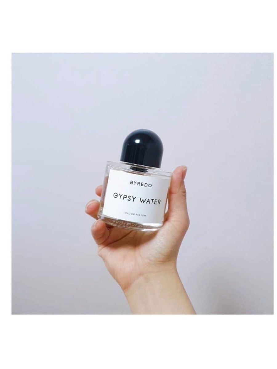 Byredo gypsy water описание. Духи Byredo Gypsy Water. Byredo Gypsy Water Eau de Parfum. Духи Байредо Джипси Ватер. Байредо цыганская вода.