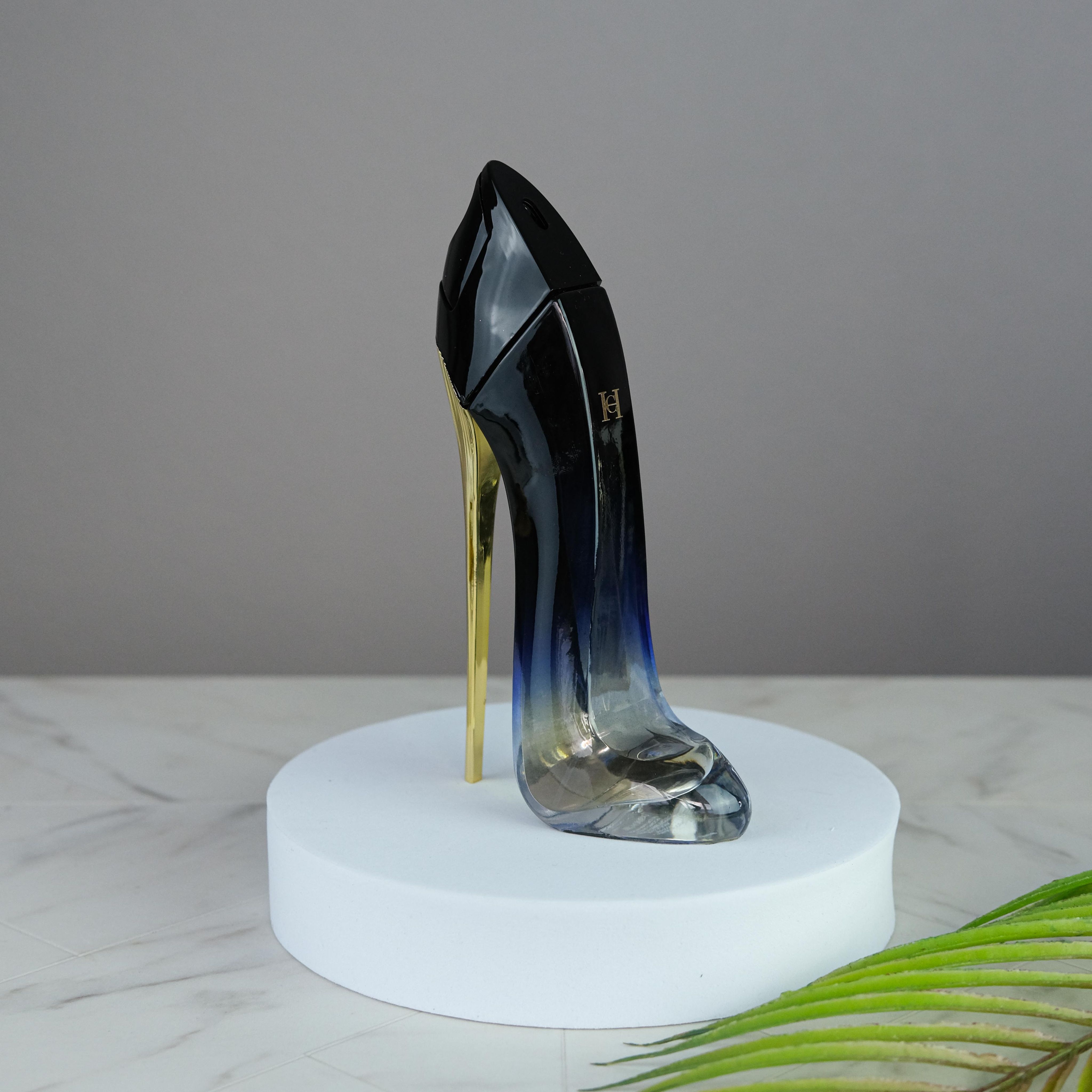 Парфюмерная вода женская Carolina Herrera Good Girl Legere станет отличным ...